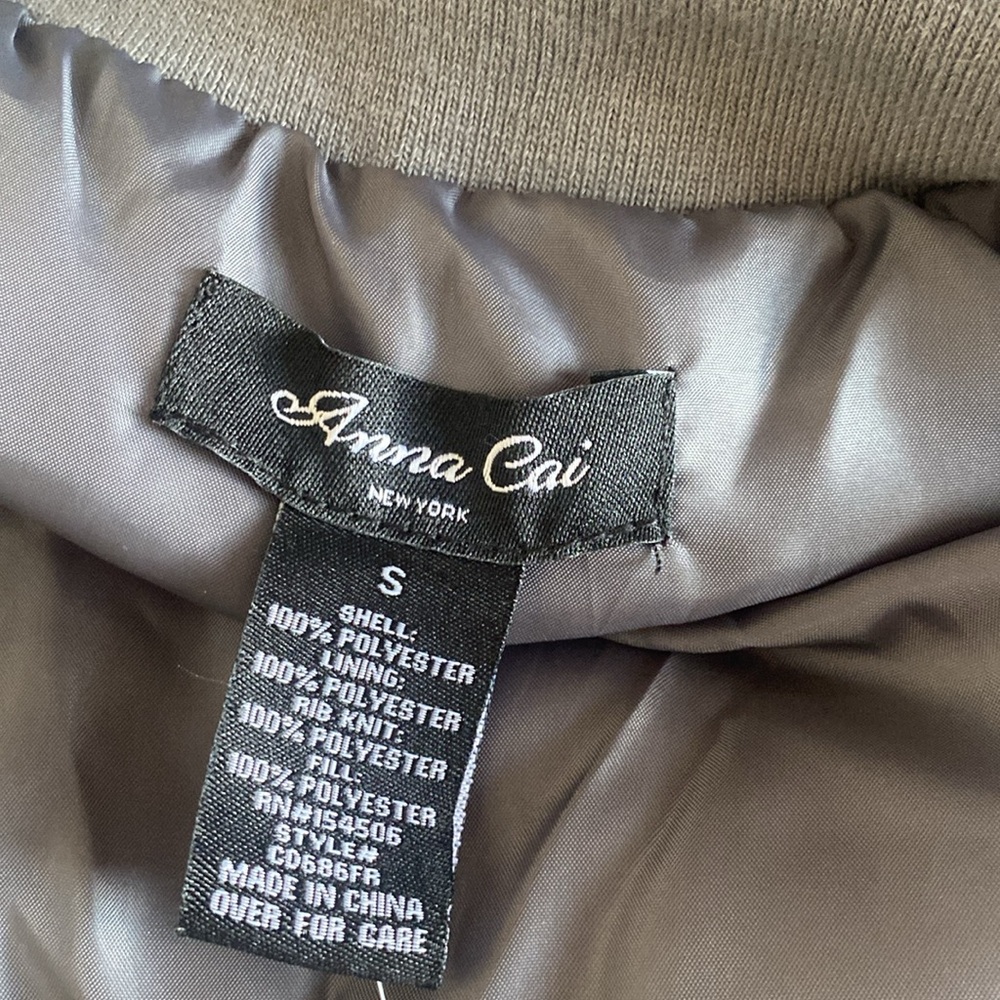 Silver Vest - Picture 4 of 4